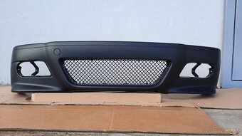 Predny M3 naraznik pre BMW E46 - 2