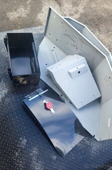 PREDAM ZADNE BLATNIKY TRAKTOR ZETOR - 2