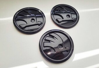 Skoda čierny znak čierne loga emblemy - 2