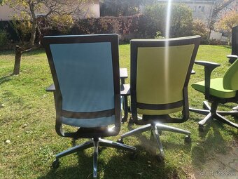 Predám kvalitné kancelárske stoličky - 2