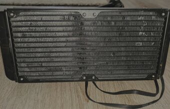 Corsair h100i v2 - 2
