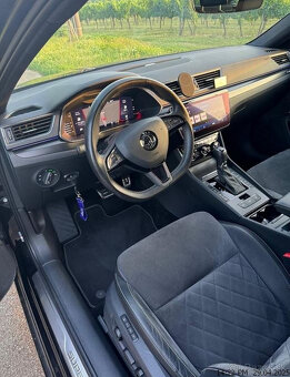 Škoda Superb Combi 2.0 TDI SCR Sportline 4x4 DSG - 2