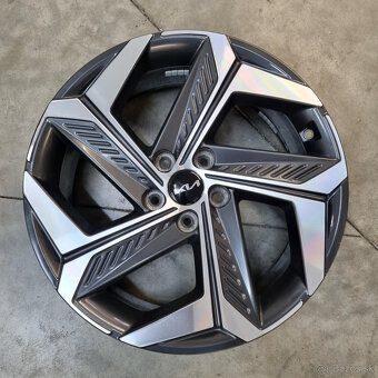 Hyundai disky 5x114,3 R19 7,5J ET51 - 2