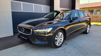 Volvo V60 B4 2.0L Momentum A/T - 2