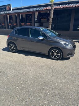 Predám Peugeot 208 1.6 hdi 73kw - 2