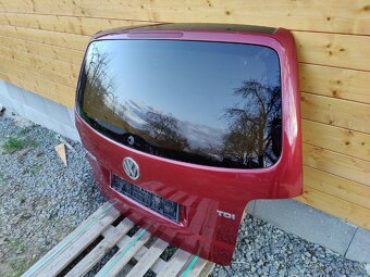 Piate dvere / kufor VW Touran 2003-2010 - 2