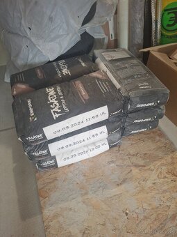 Omietky, cement, stierky - 2