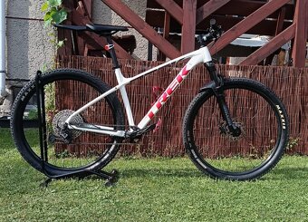 Trek X-CALIBER 8 2023 - 2