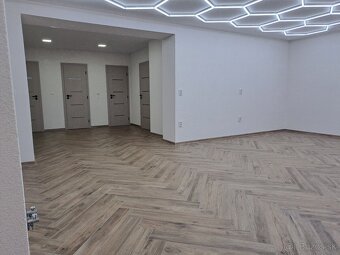 Priestor na prenájom v centre VK - 2