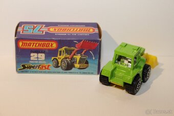 Matchbox SF Tractor shovel - 2