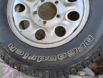 Kolesa 5x139.7 R15 celoroční matador izzarda 205/70r15 - 2