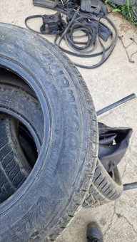 Predám 175/70 r14 - 2