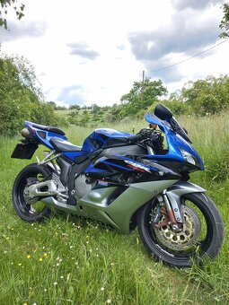 Honda cbr 1000rr - 2