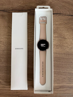 Predám Samsung Galaxy watch4 40mm - 2