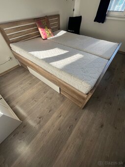 Manželská posteľ 180/200 - 2