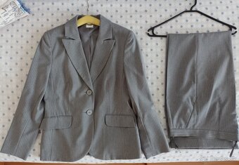 Dámsky luxusný kostým v.M /+ iné sako a bolerko zadarmo/ - 2