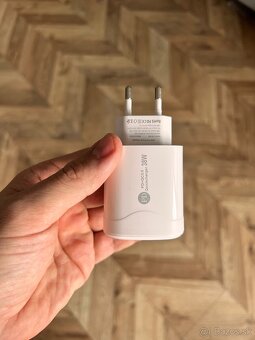 20W adaptér / nabíjačka na mobil - 2