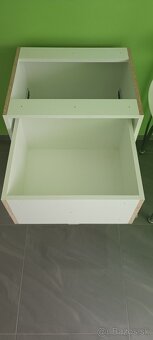 Vysúvacia skrinka - 2