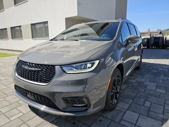 Chrysler Pacifica 3.6L V6 7 miest Radar DPH - 2