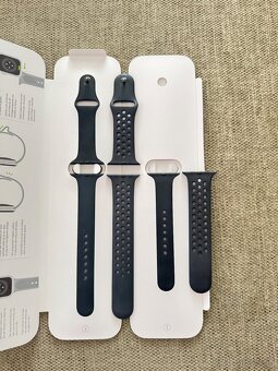 Apple Watch SE Space Gray 44mm - 2
