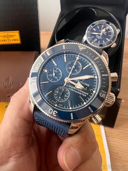 BREITLING Superocean Heritage Chronograph 44 - 2