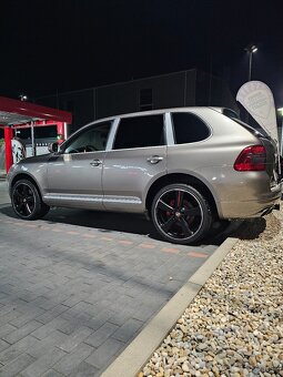 Gemballa Porsche Kolesa 295/30 R22 - 2