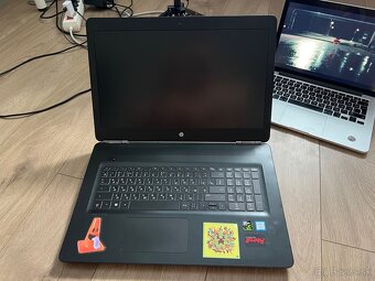 Herný notebook HP - 2