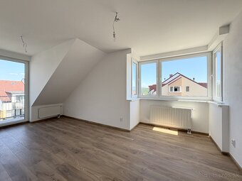Už sa len nasťahovať - 3i byt a vonkaj. park. ZDARMA - 2