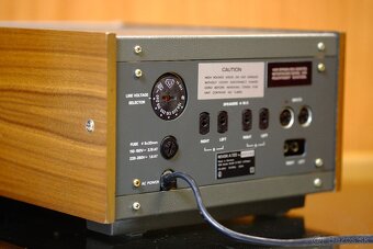 REVOX - a 722 - koncovy zesilovac - 2