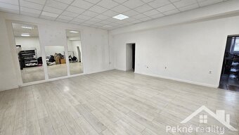 Prenájom prízemného priestoru na námestí SNP vo Zvolene - 2