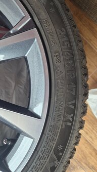 Predam zimne pneumatiky Semperit 215/45 r17 - 2