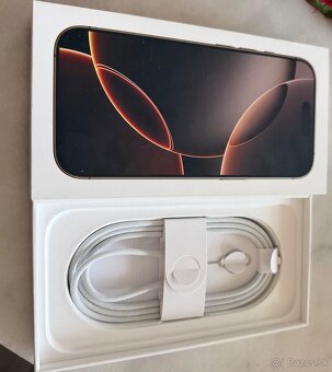 Apple iphone 16 Pro (256gb) zlaty - 2