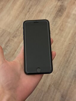 iPhone SE 2020 Black - 2