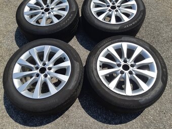 28. Audi A6 Alu disky 225/55 R17 - 2