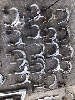 Favorit, Eska diely - 2