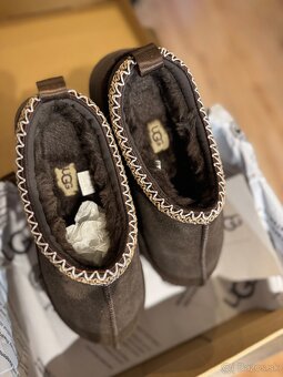 UGG tazz choco platform v.40 Skladom - 2