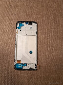 Redmi Note 10 AMOLED display - 2