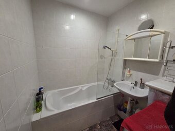 PREDAJ - 3 izbový byt ul.Štefánikova - MICHALOVCE - 2