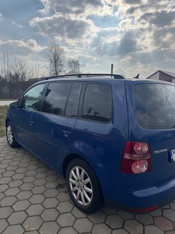 VW Touran - 2