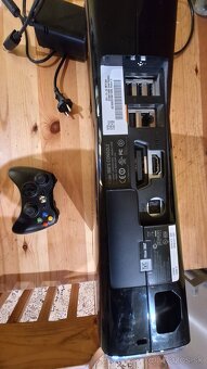 Xbox 360 S - 2