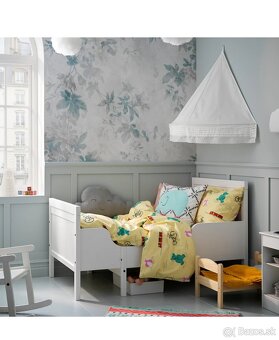 Rastuca postel IKEA - 2