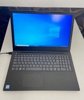 Asus FULL HD & Lenovo Led Lcd - 2