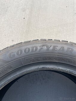 Pneumatika GOOD YEAR 215/55 R17 zimná - 2