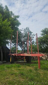 Dobry deň predám Traktor +vlečku - 2