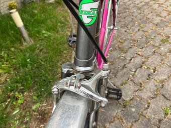 Retro krásny bicykel - 2
