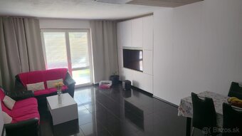 Predám 2 izbový byt so záhradou a parkovaním - 2