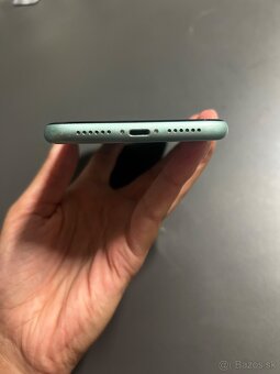 Predám iPhone 11 Lime Green – na súčiastky - 2
