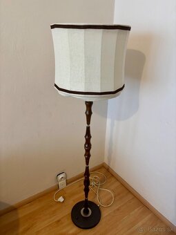 Retro lampa drevená - 2