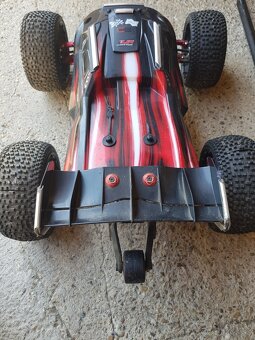 Redcat tr  m8 special - 2