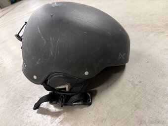 Helma Annon Striker cierna - L - 2